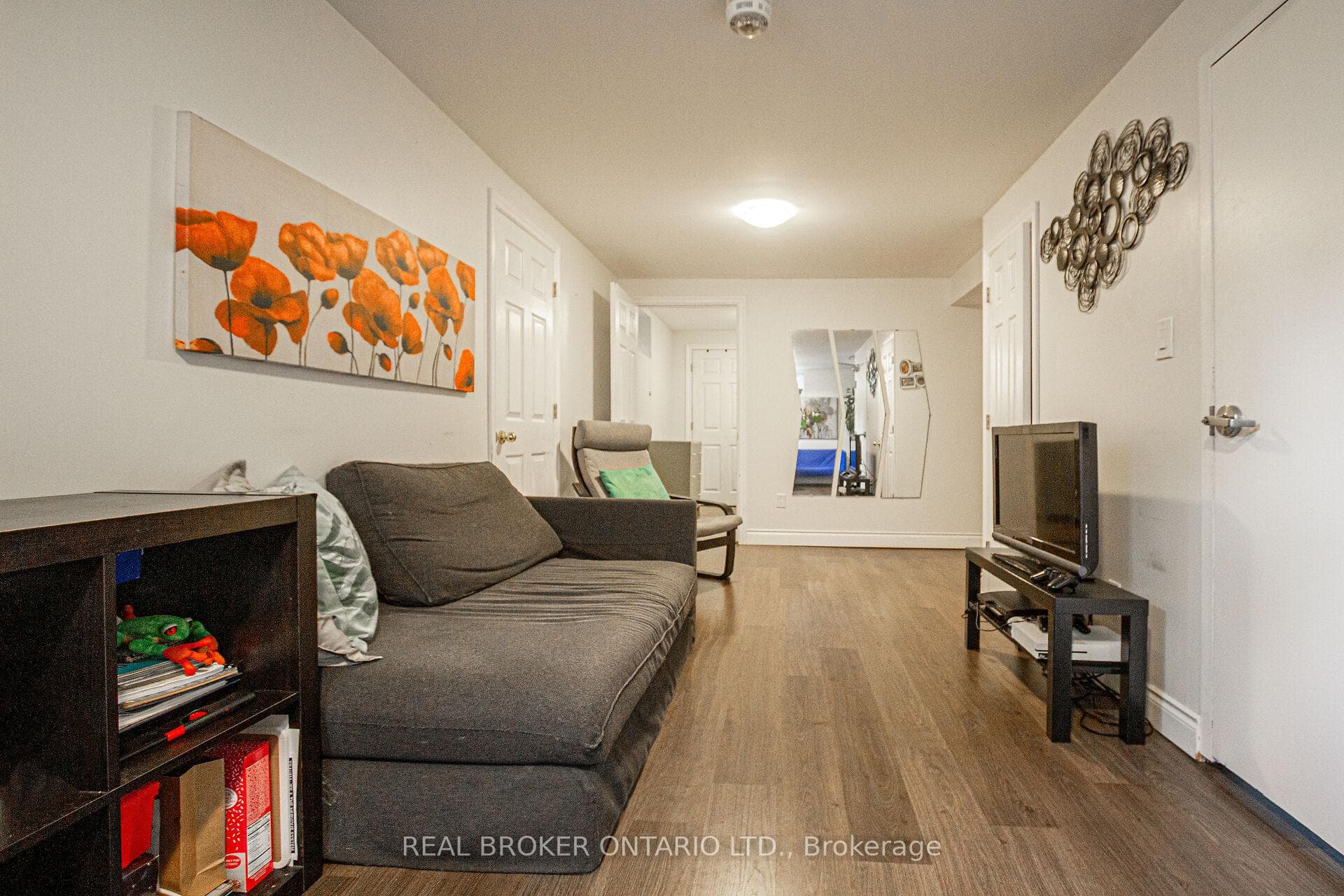 1373 Niels Avenue photo 19