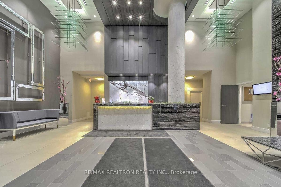 9191 Yonge Street Unit Sw321 photo 11