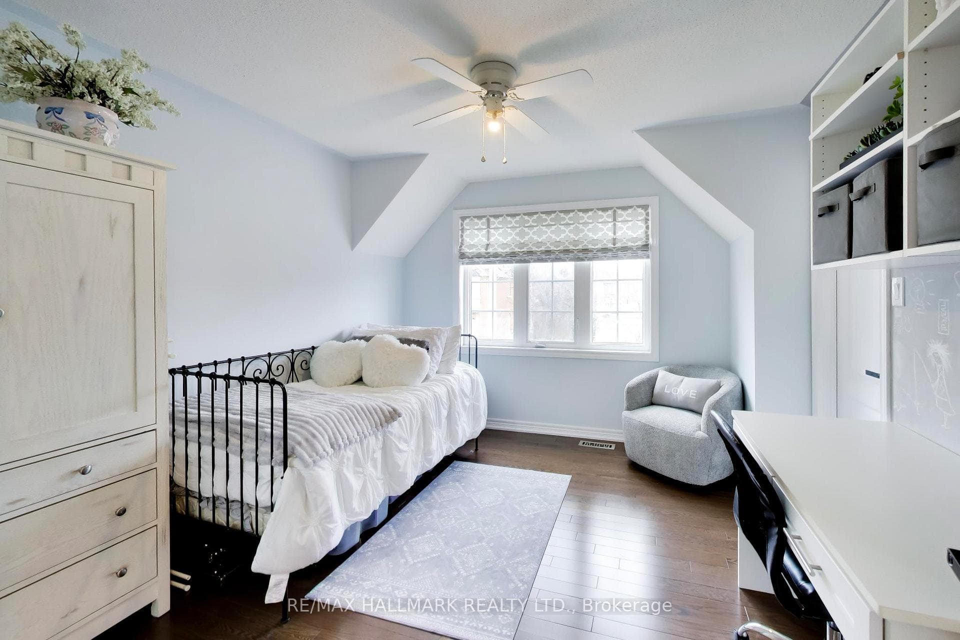 25 Chagall Drive photo 13
