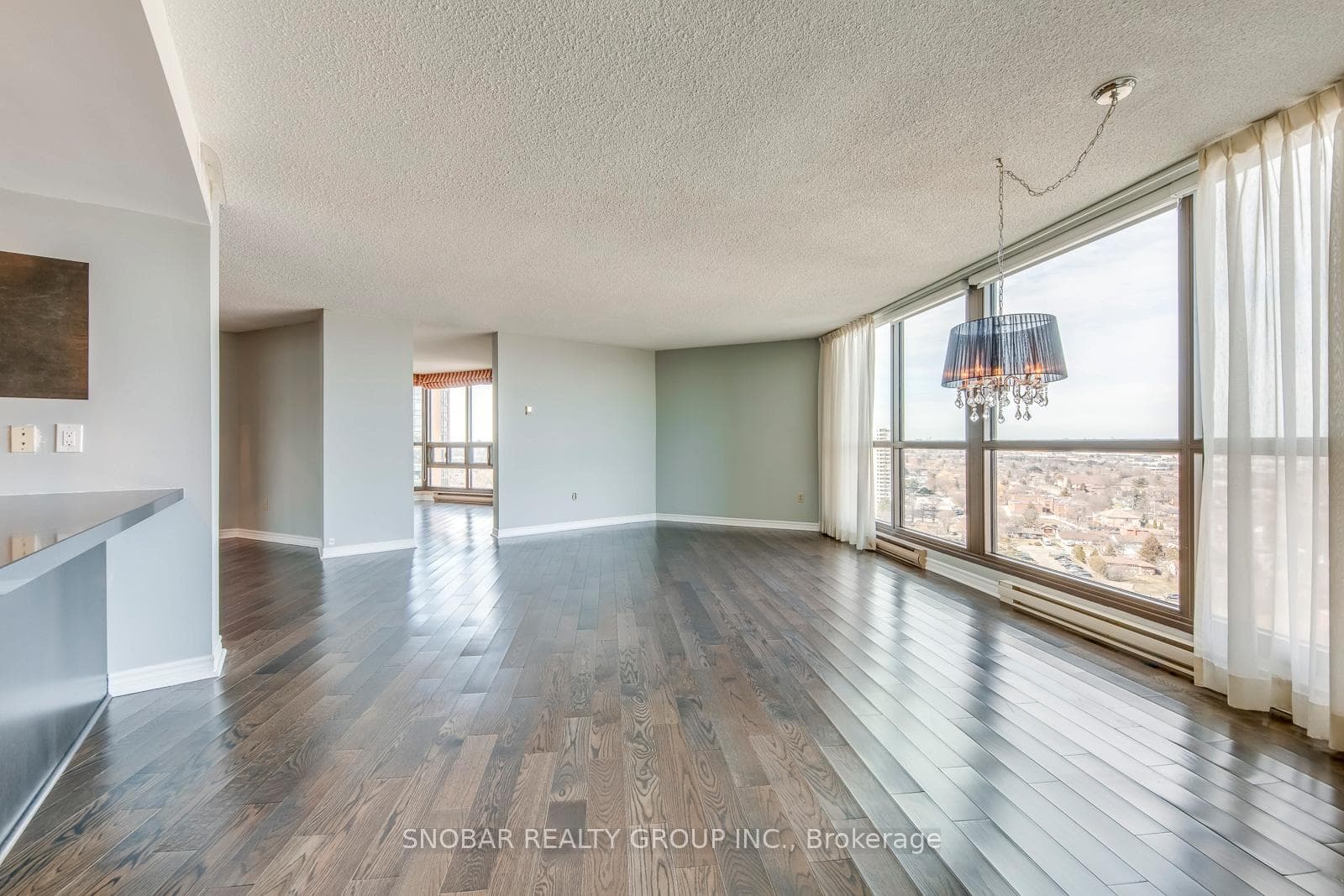 2010 Islington Avenue Unit 2102 photo 7