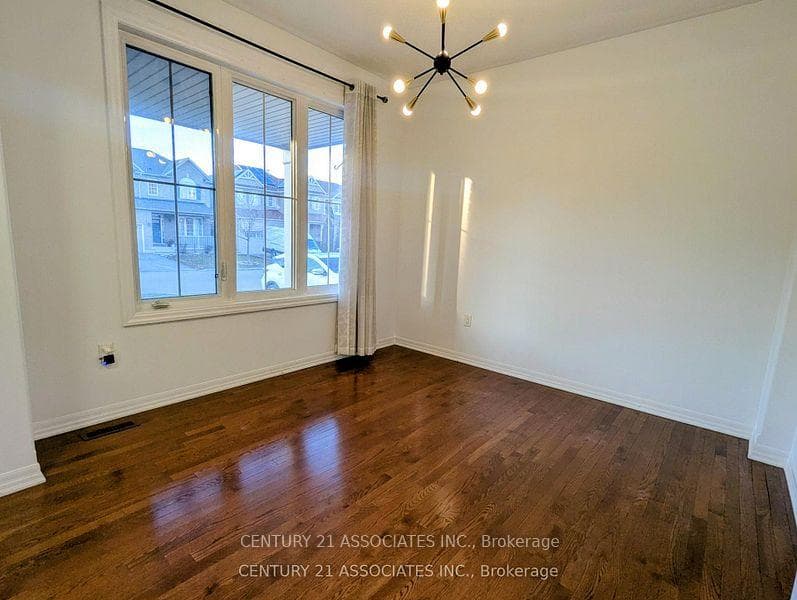 177 Montreal Circle photo 3