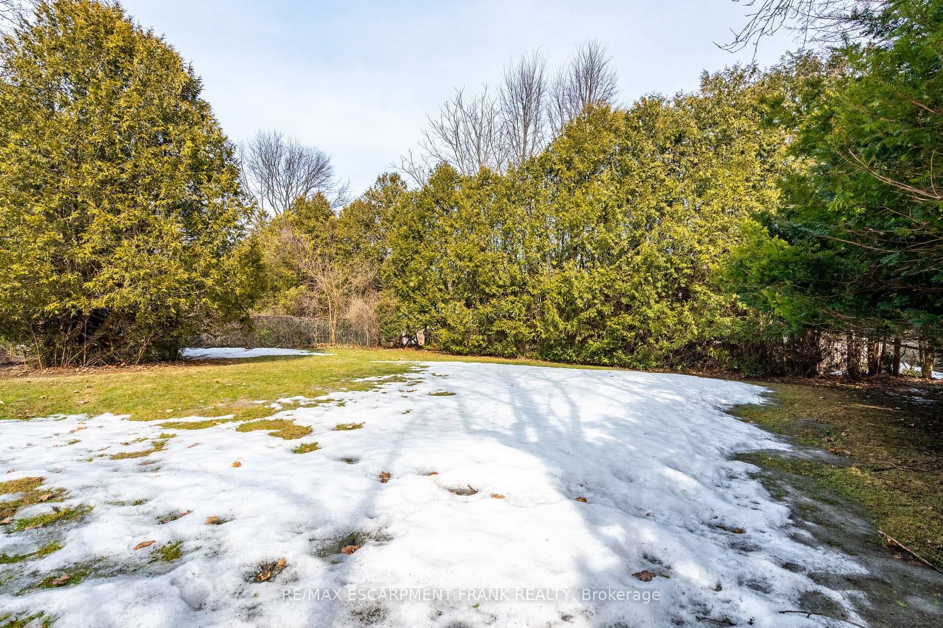 147 LLOYMINN Avenue photo 45