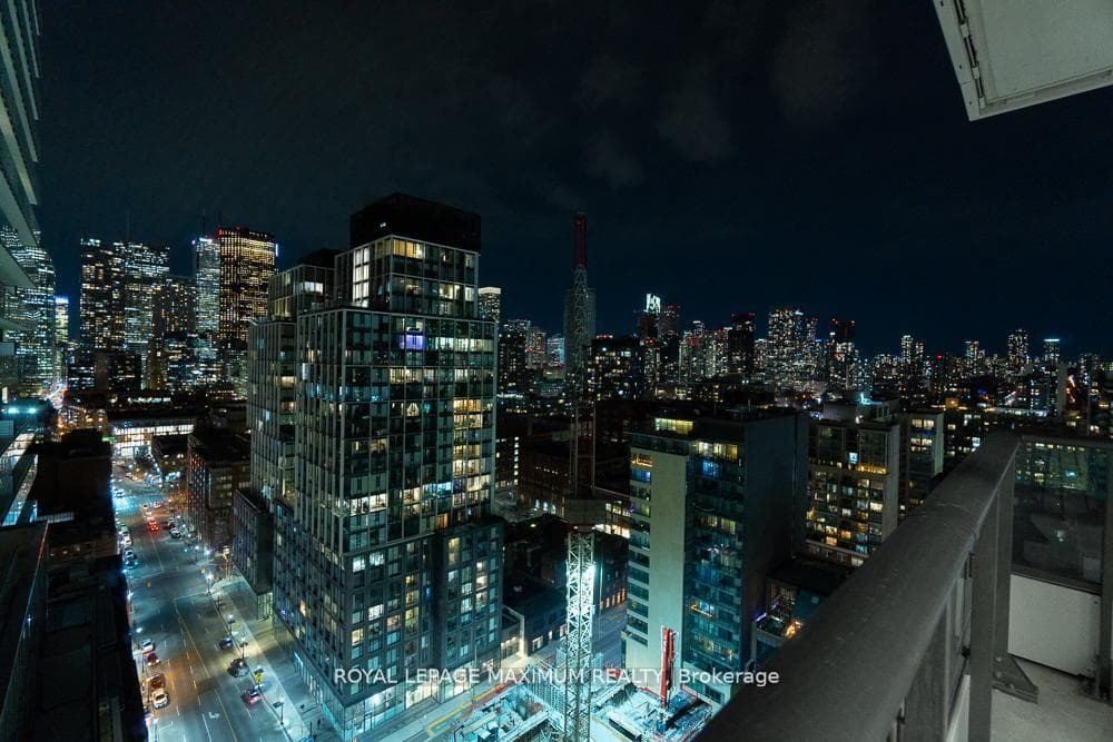 70 Princess Street Unit 2015 E photo 23
