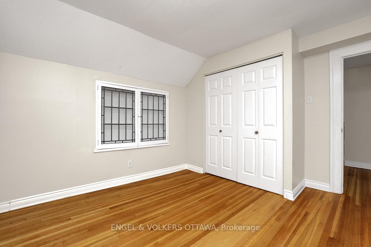 50 Charles Street photo 25