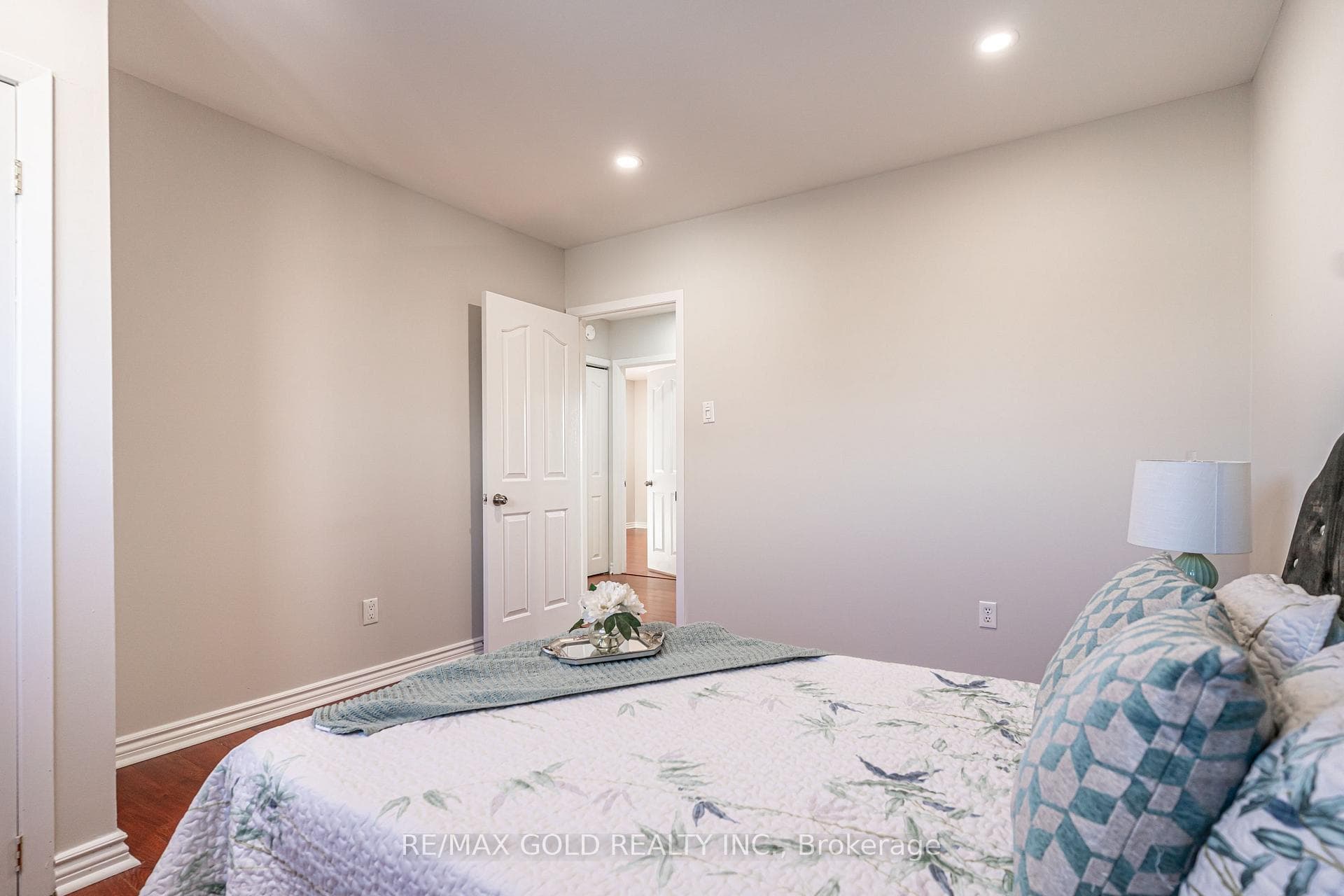 9 Dalton Place photo 19