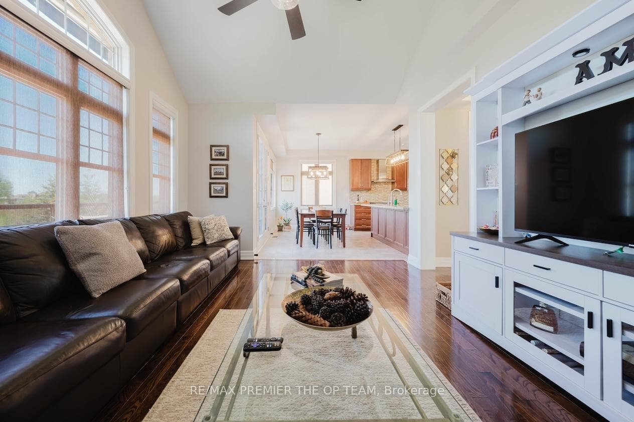 22 Adelia Place photo 15