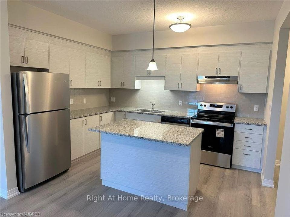 261 WOODBINE Avenue Unit 41 photo 1