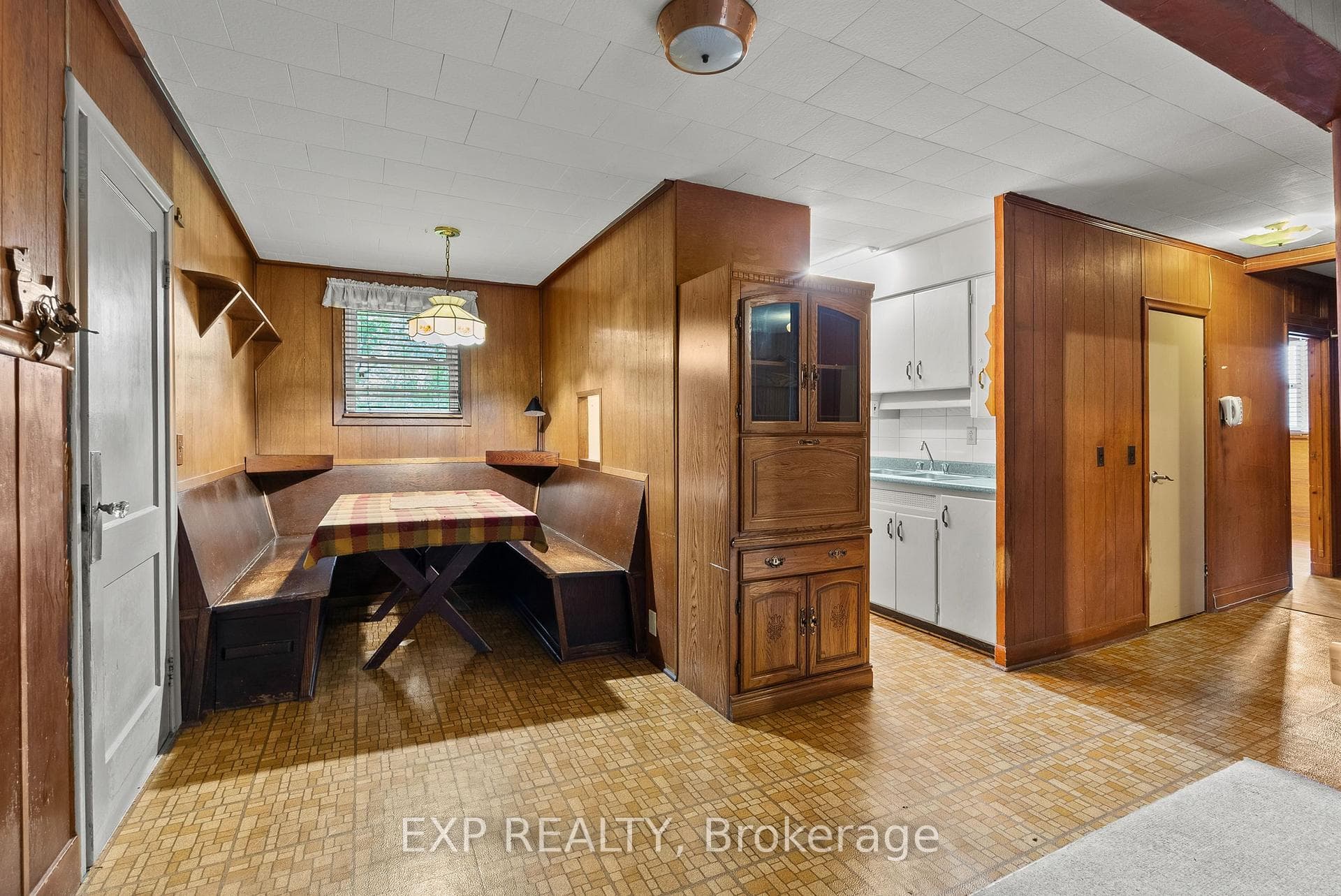 6192 Lyons Creek Road photo 8