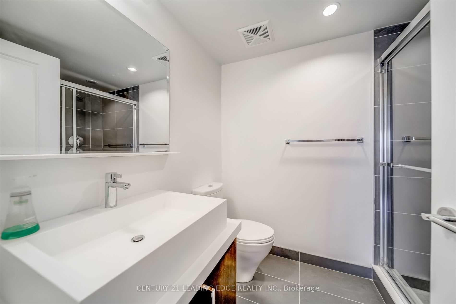 1080 Bay Street Unit 2302 photo 10