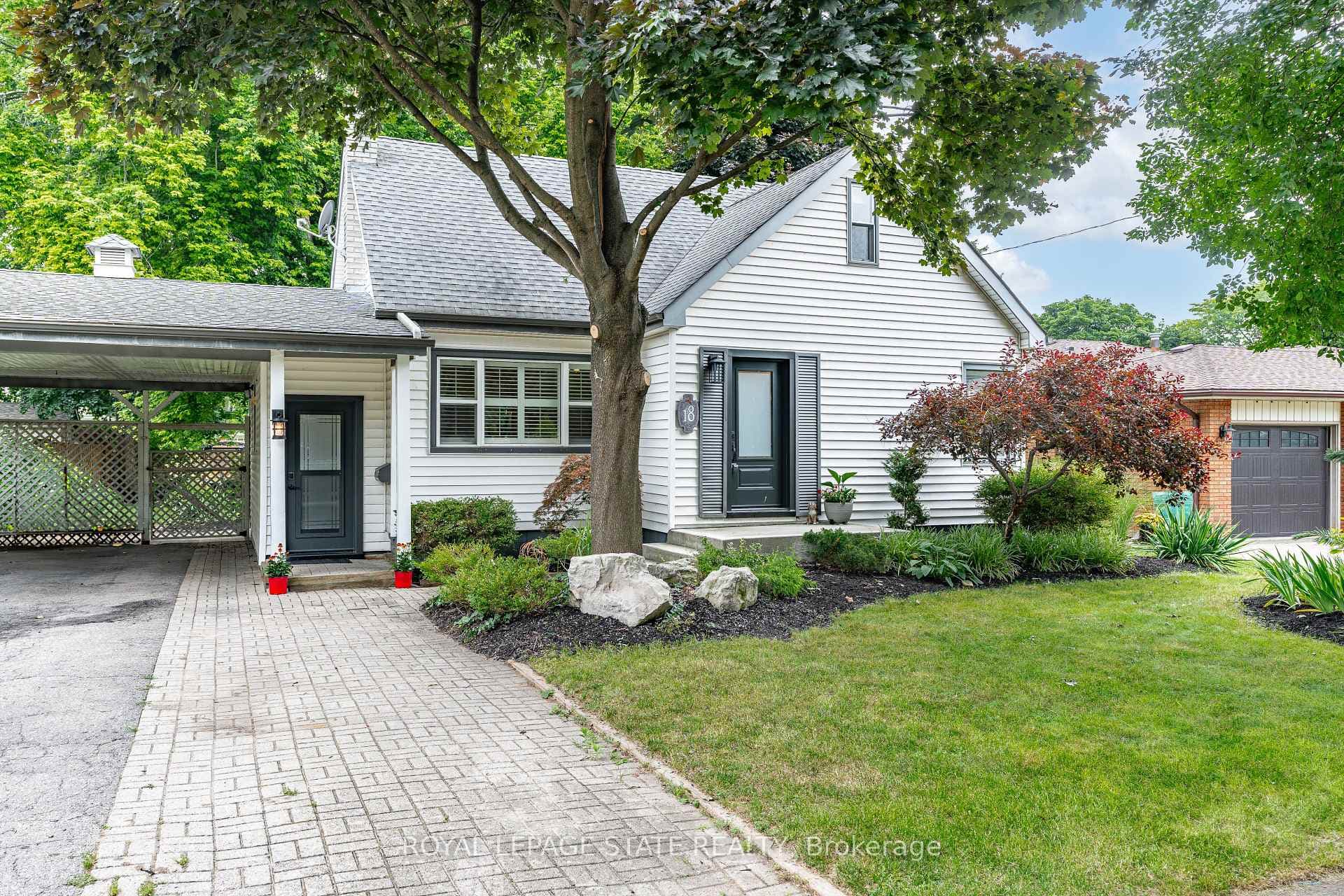 18 Thornton Drive photo 3