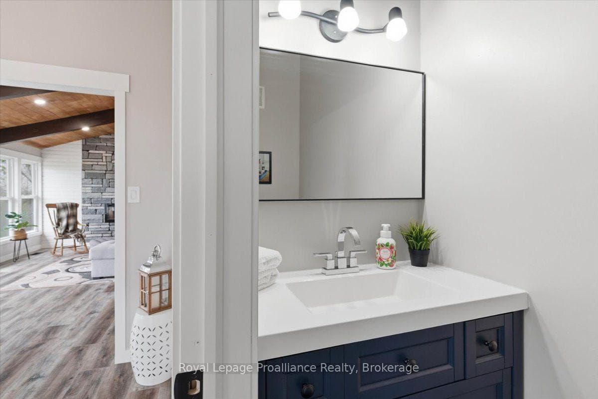 659 Moira Road photo 7