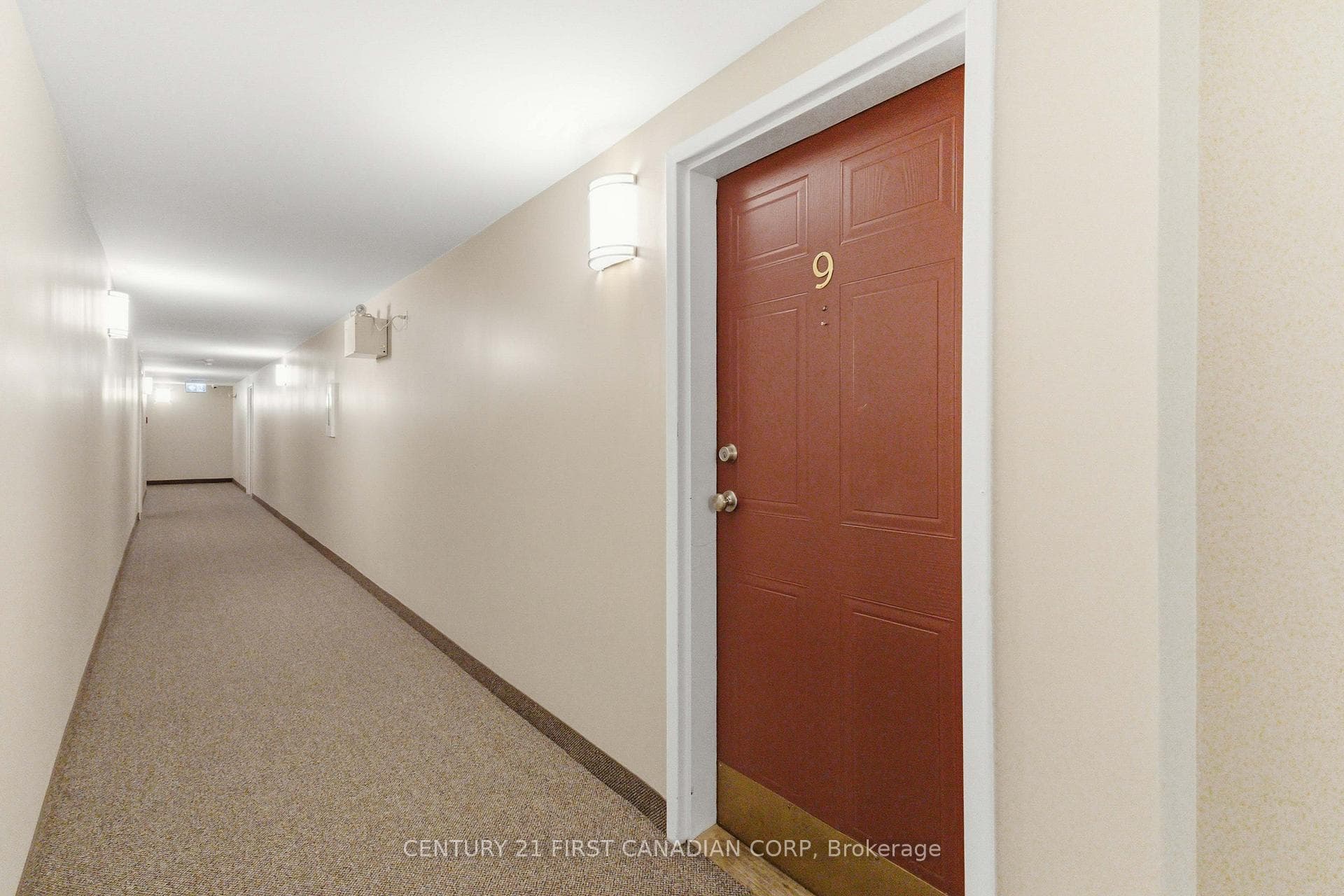 136 Conway Drive Unit 9 photo 5