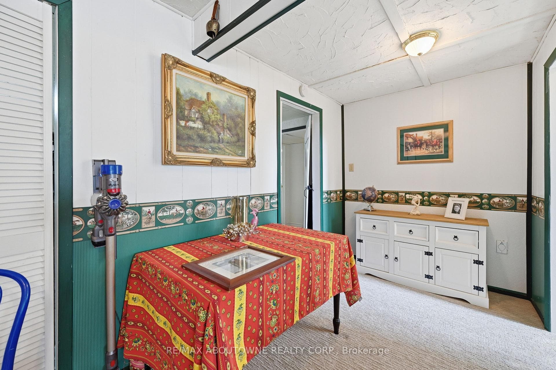 2339 Gillingham Drive photo 28