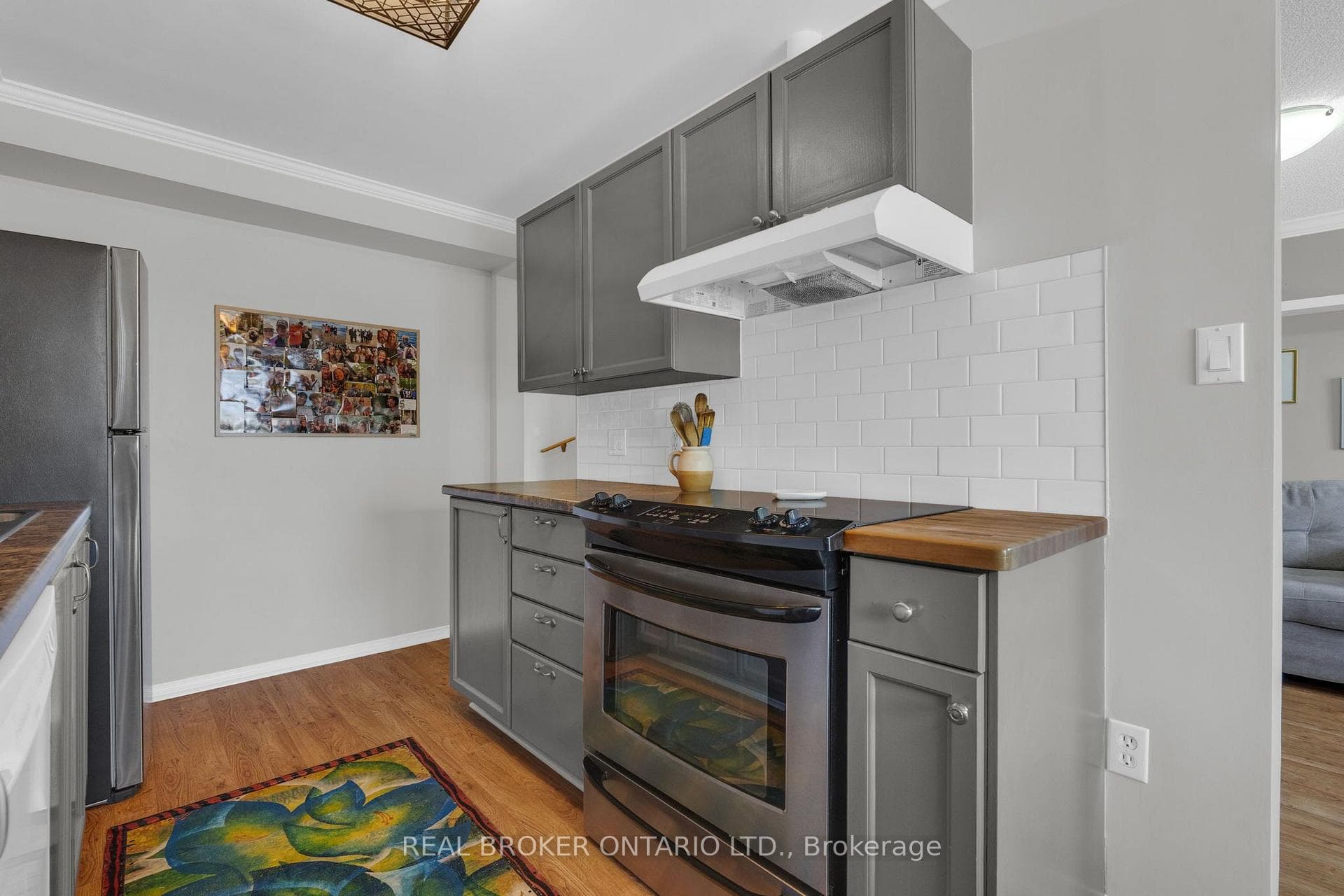 166 Tunbridge Road photo 9