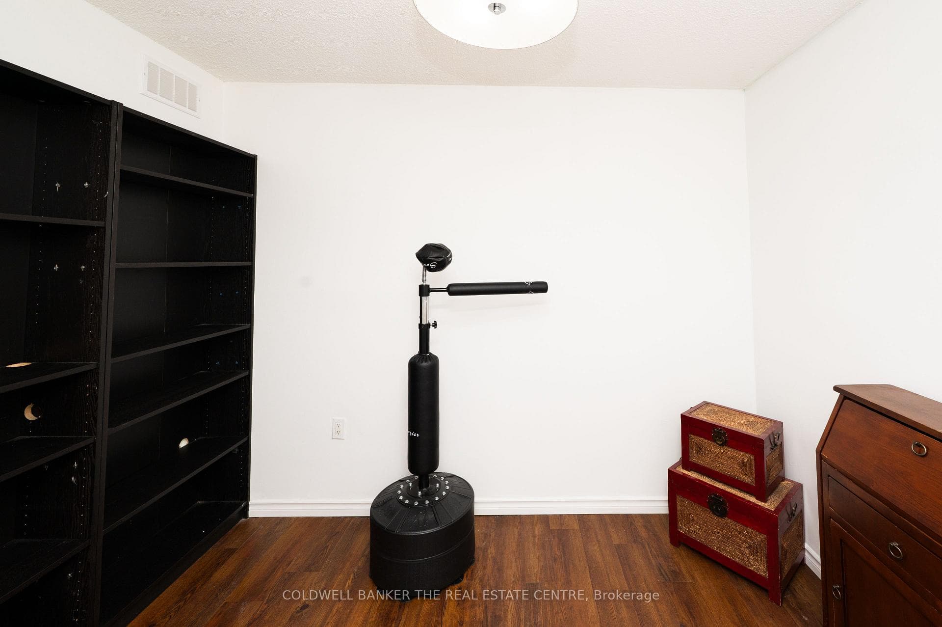 1690 Victoria Park Avenue Unit 404 photo 20