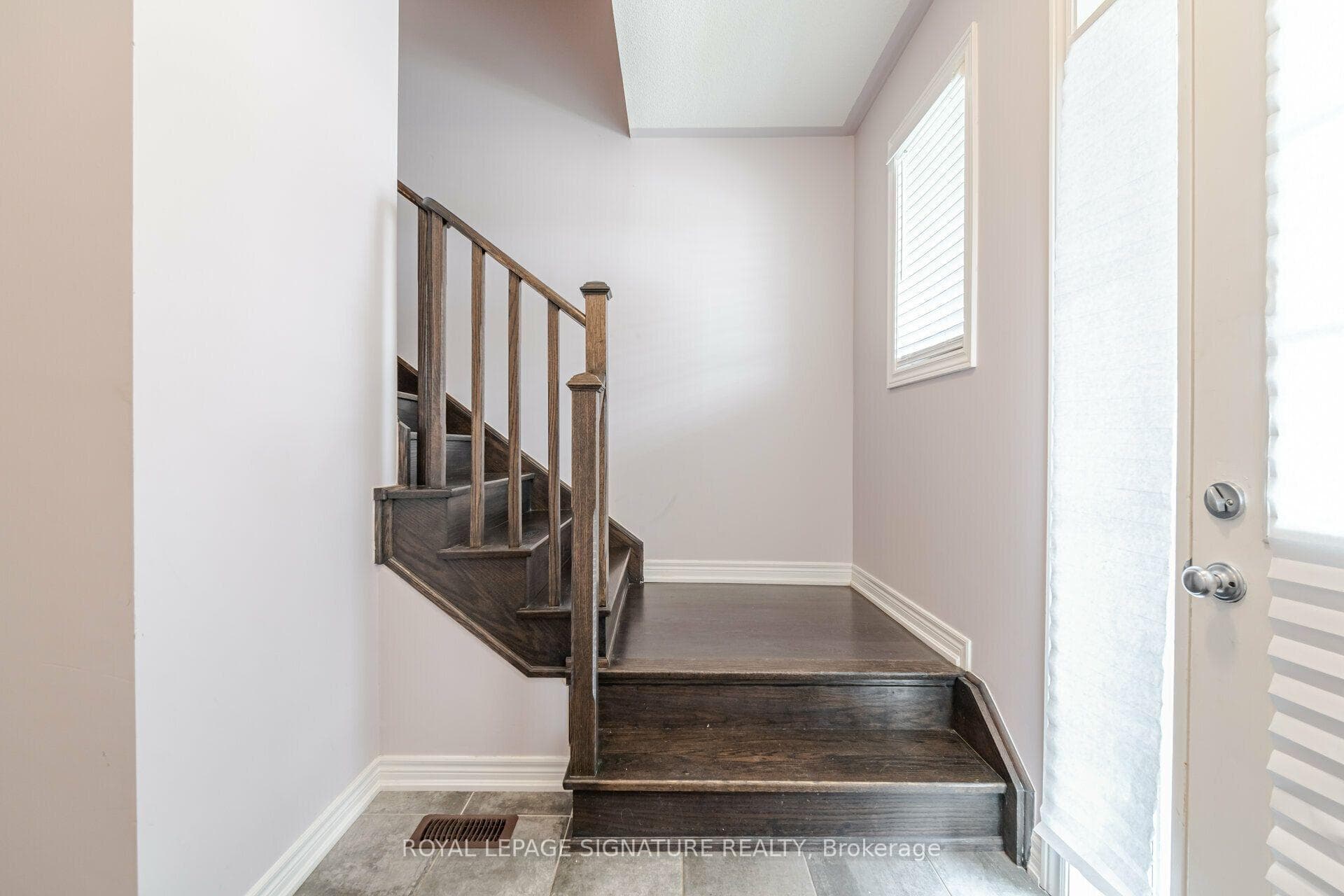 159 Bronson Terrace photo 19