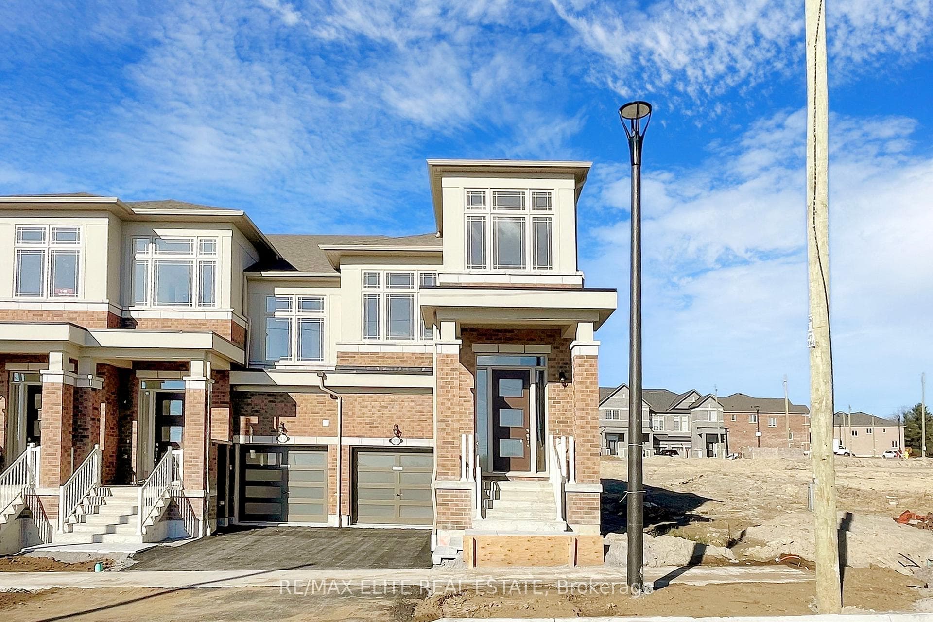 1012 Crowsnest Hollow photo 1