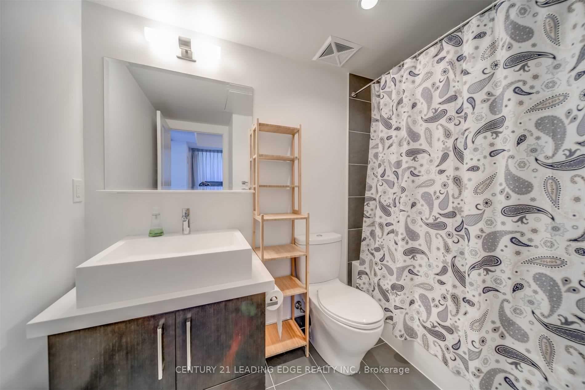 1080 Bay Street Unit 2302 photo 18