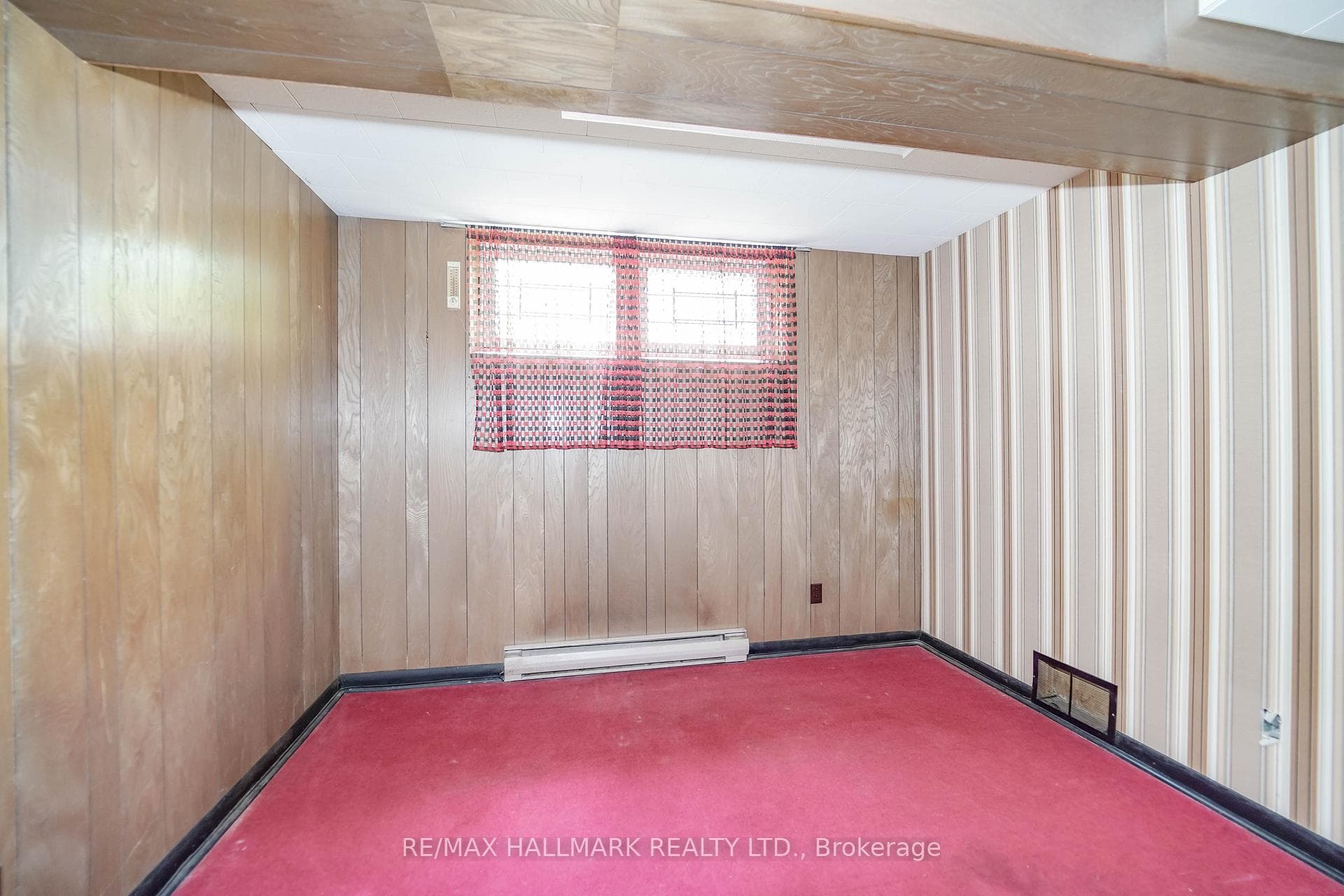 14 Castledene Crescent photo 33