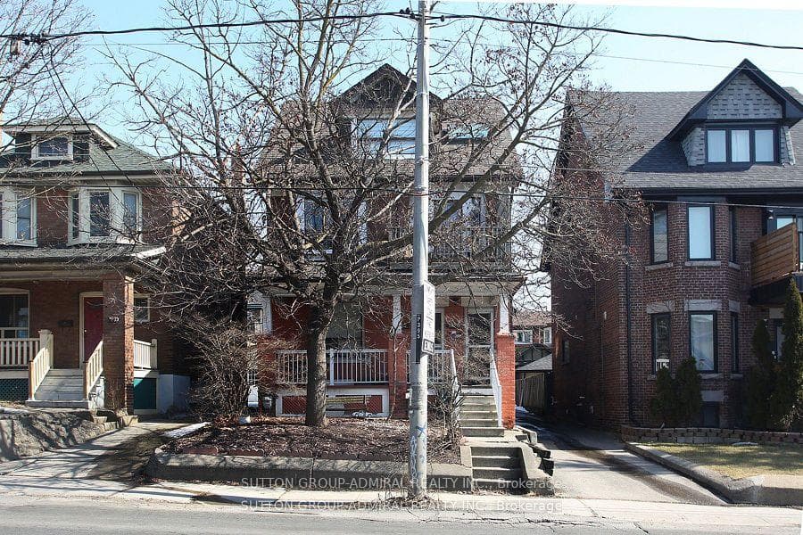 1537 Dufferin Street Unit 2 photo 2