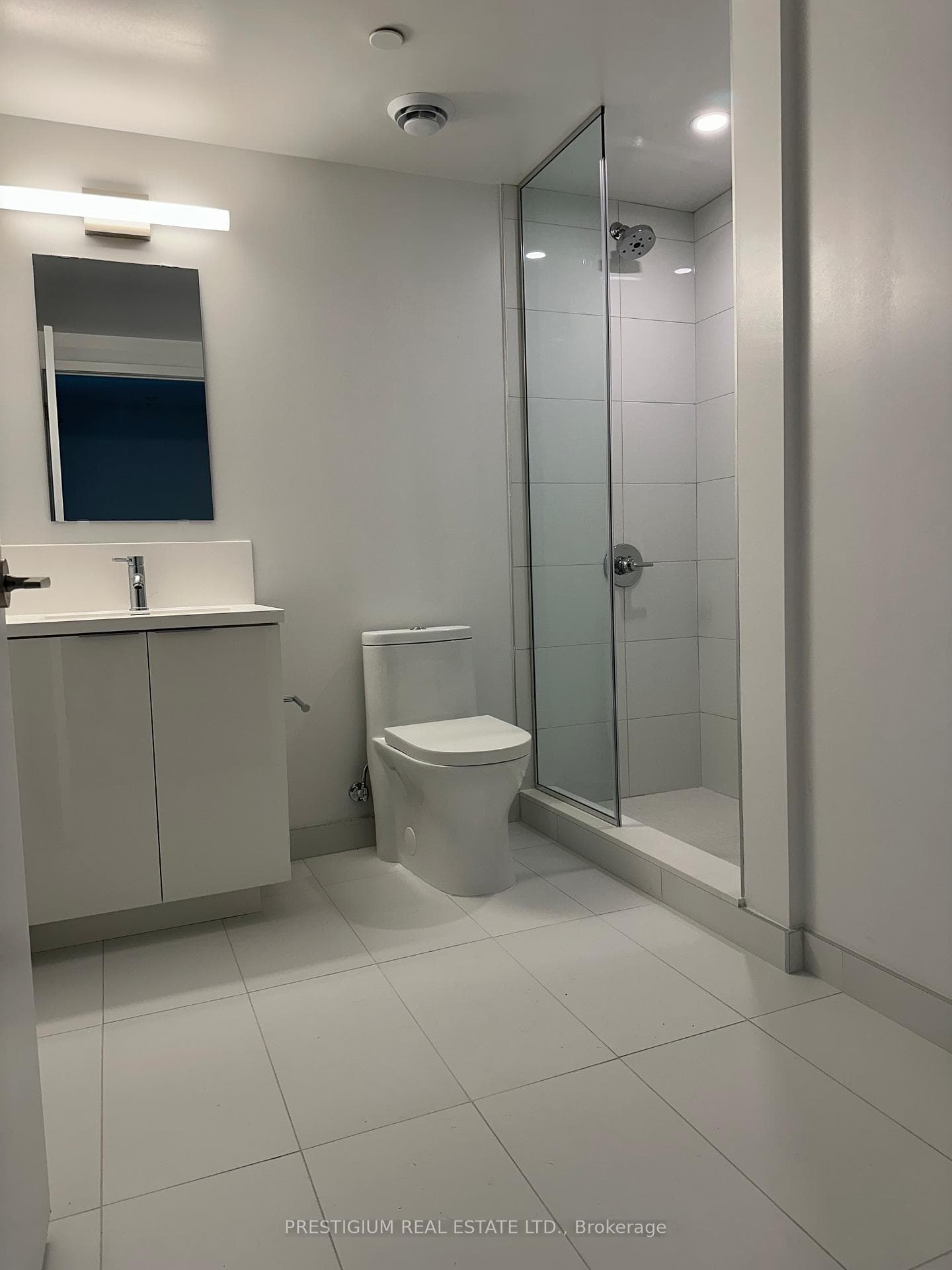 238 Simcoe Street Unit 3508 photo 11