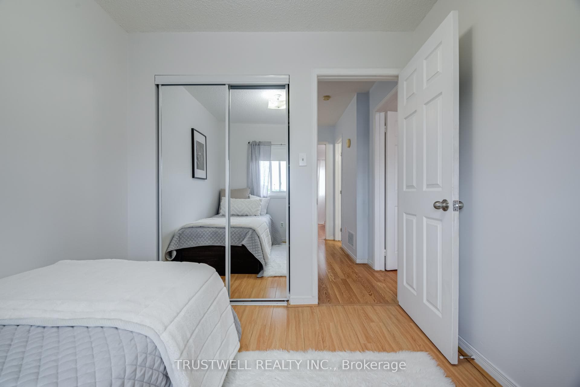 135 Laird Drive photo 18