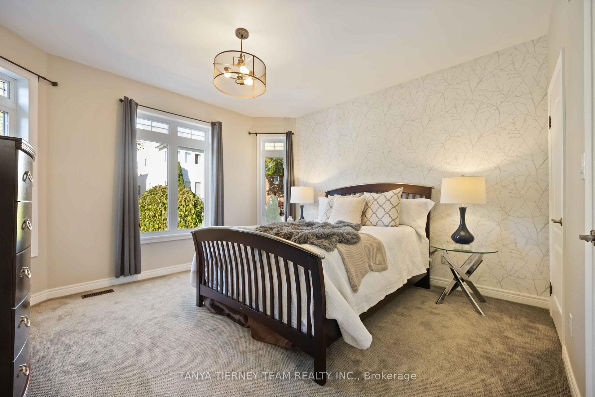 16 Cody Avenue photo 21