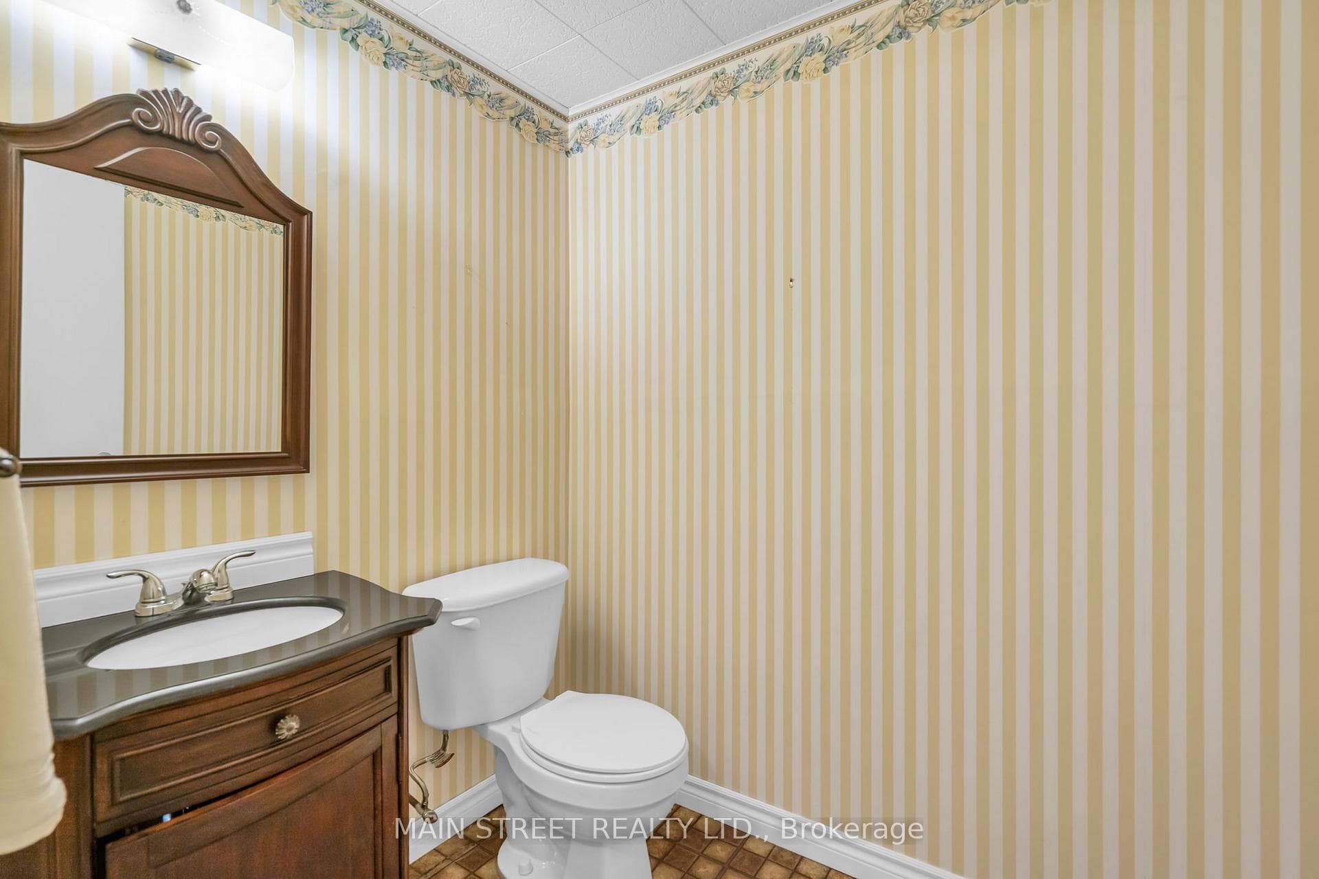 150 Angus Drive photo 21