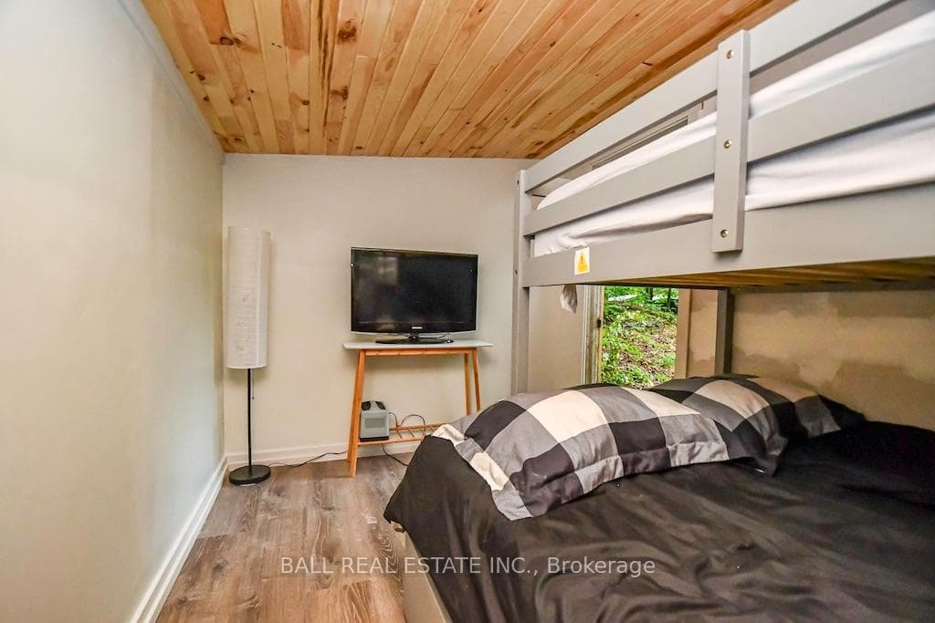 1368 Blairhampton Road photo 26