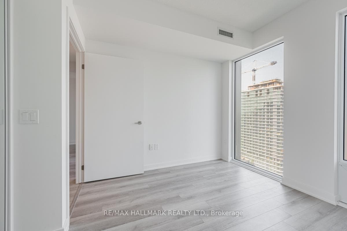 238 Simcoe Street Unit 2610 photo 15
