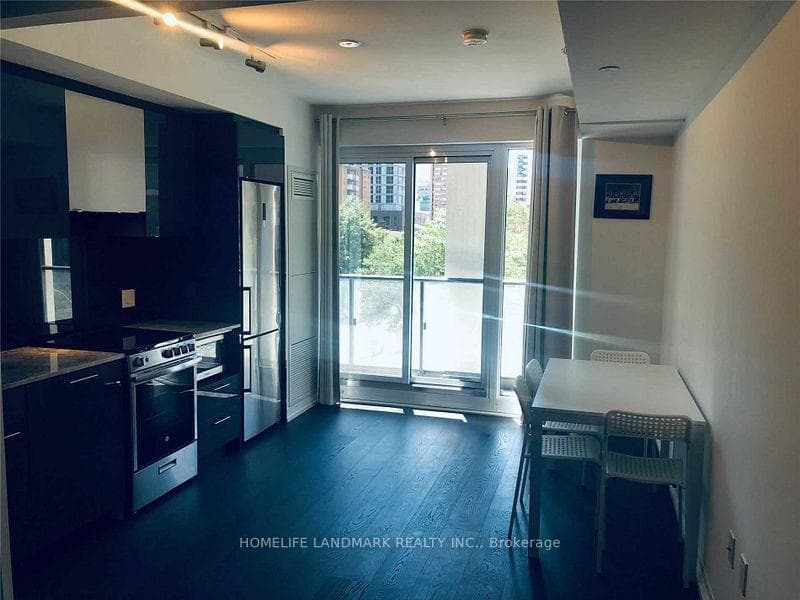251 Jarvis Street Unit 319 photo 2