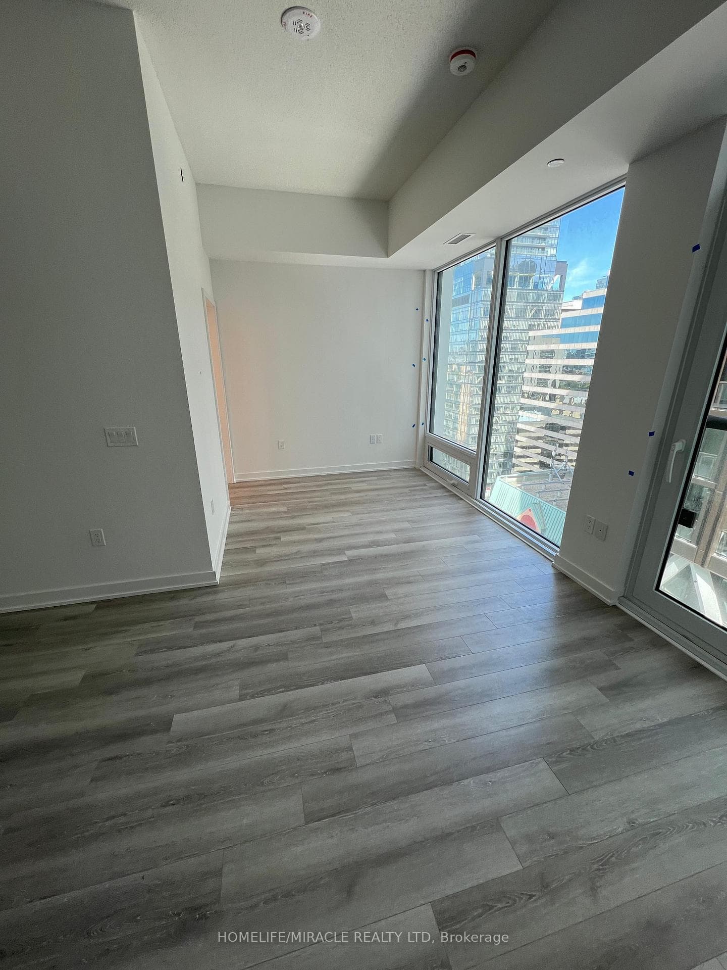 121 Saint Patrick Street Unit 1718 photo 2