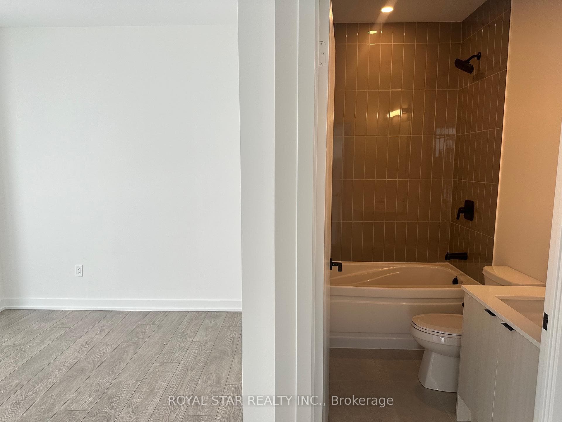 225 Malta Boulevard Unit 2103 photo 6