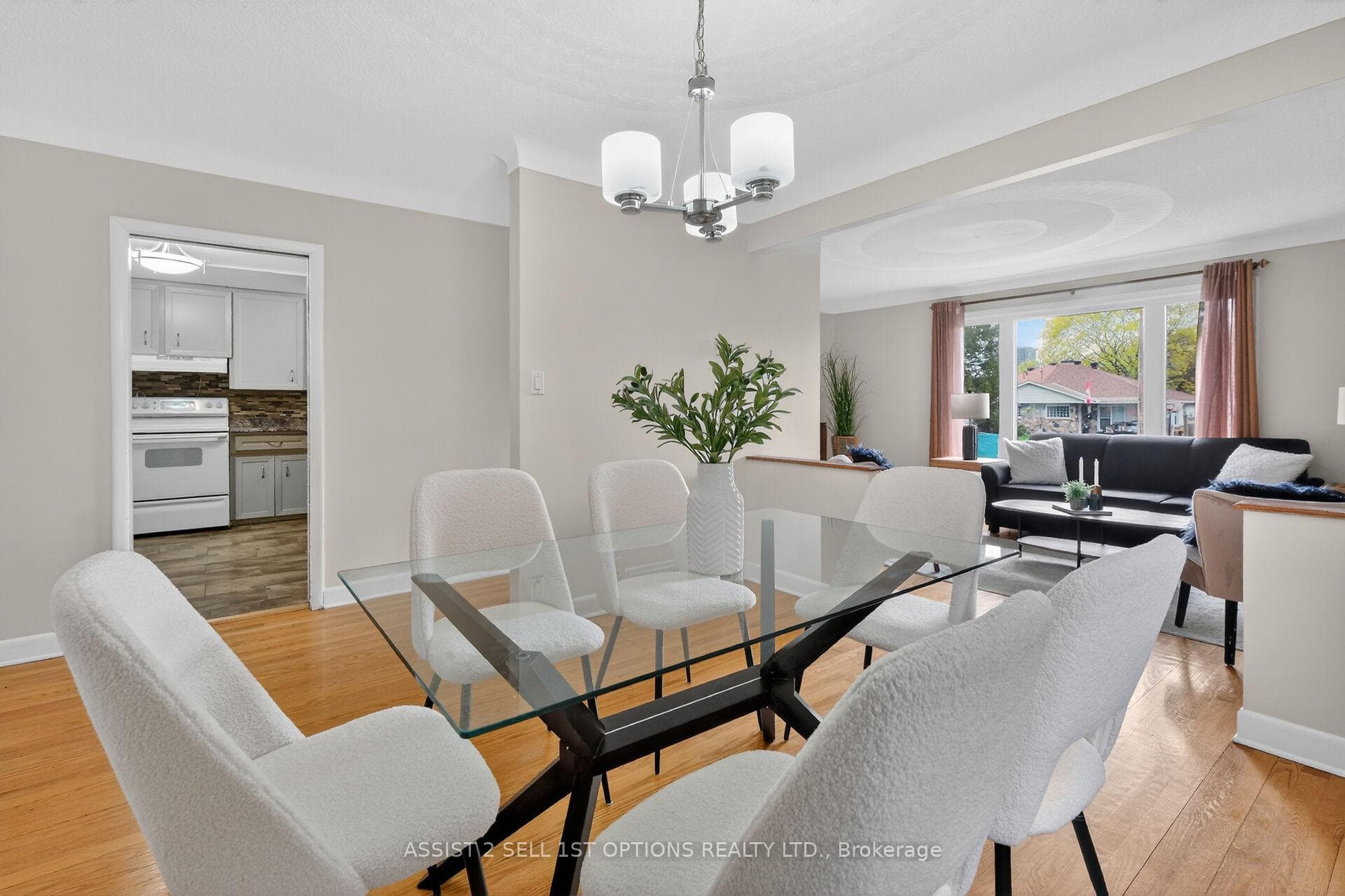 874 Riddell Avenue photo 9