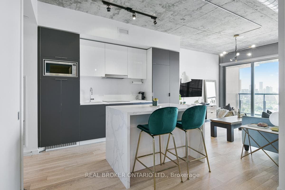 170 Bayview Avenue Unit 2303 photo 13