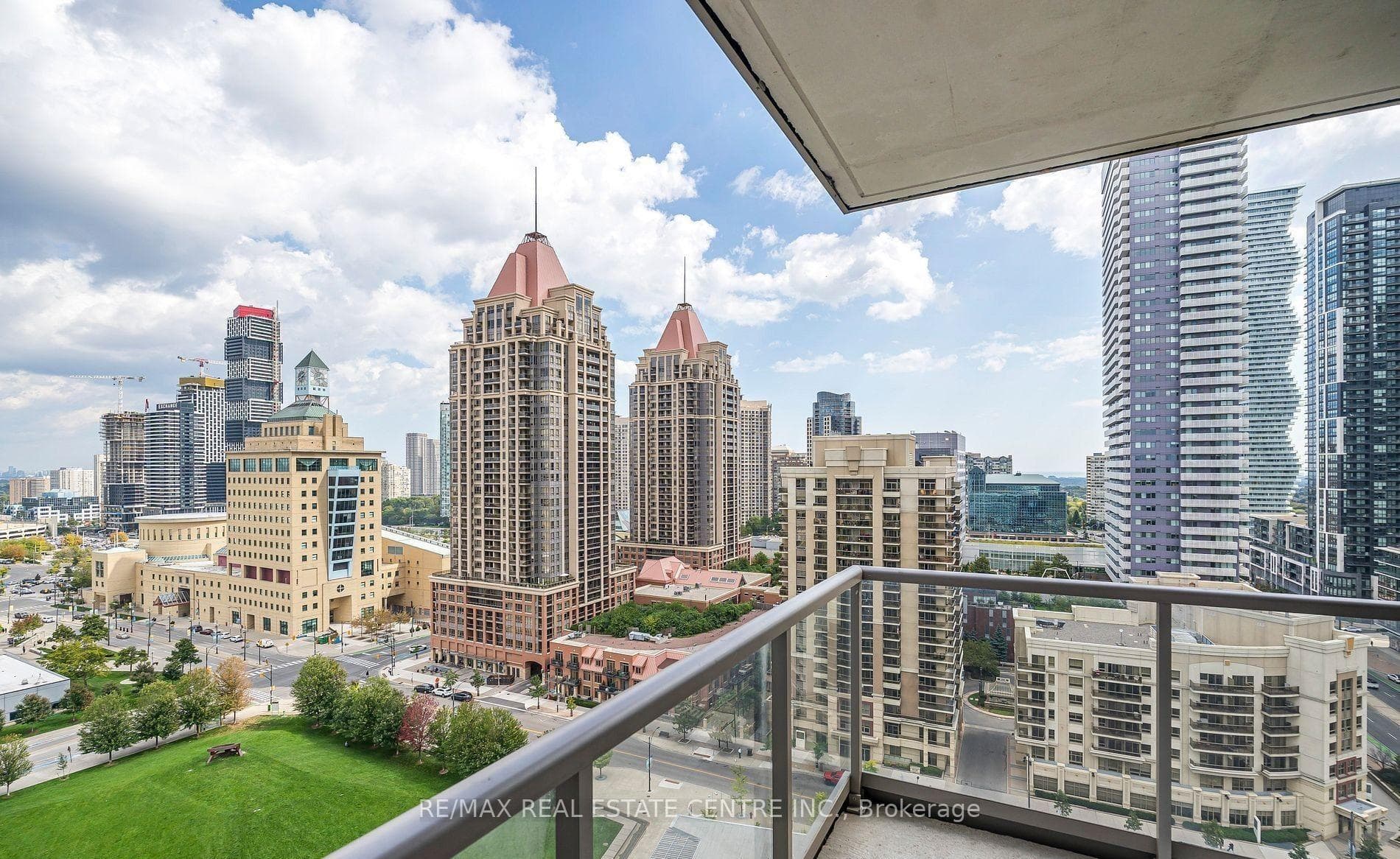 388 Prince of Wales Drive Unit 1411 photo 5