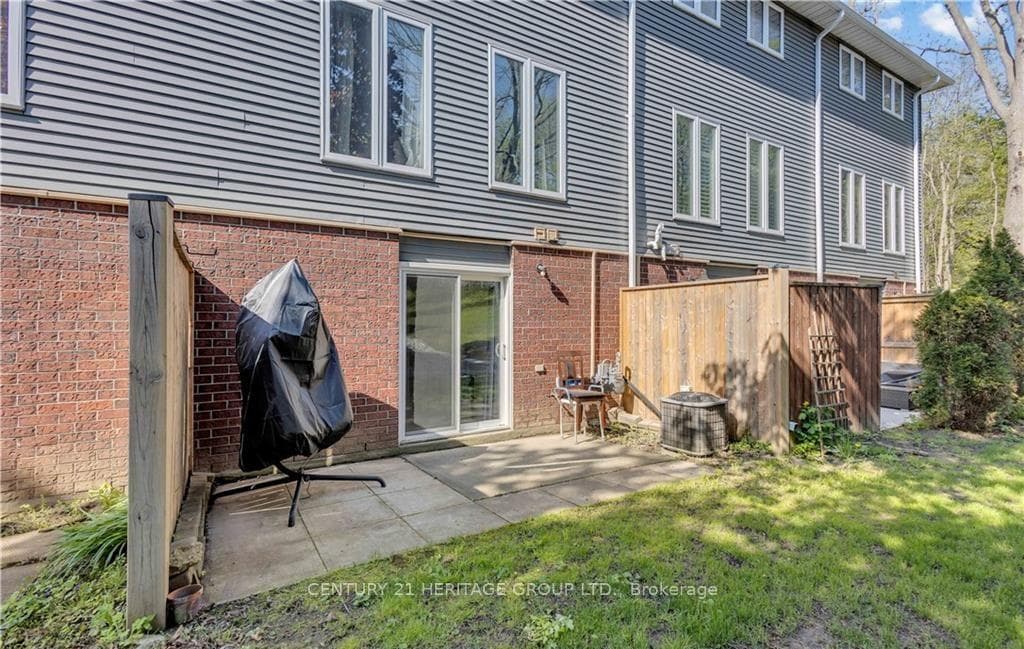 52 Harris Avenue Unit D photo 36