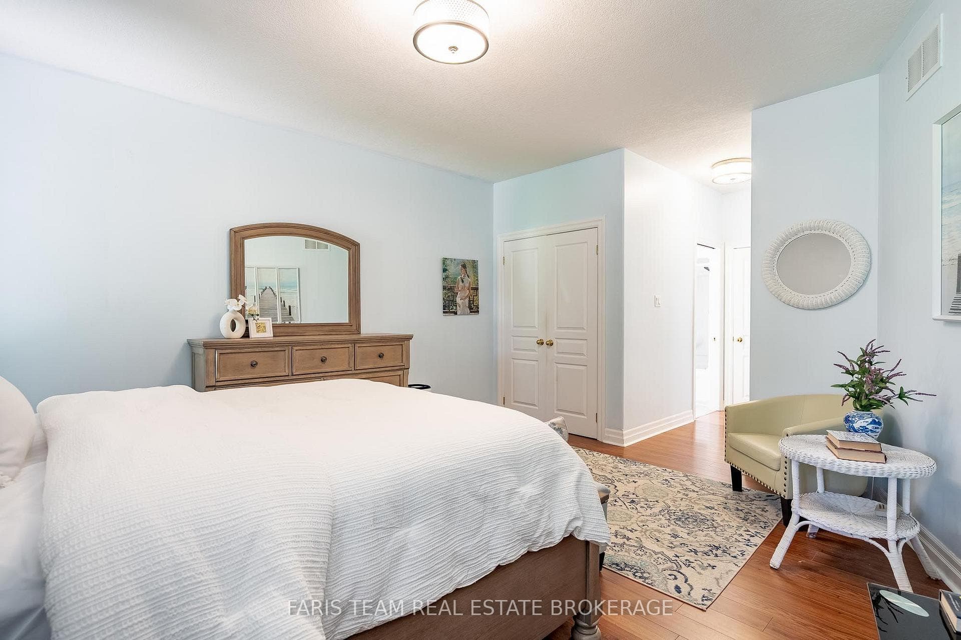 123 Wawinet Street photo 13