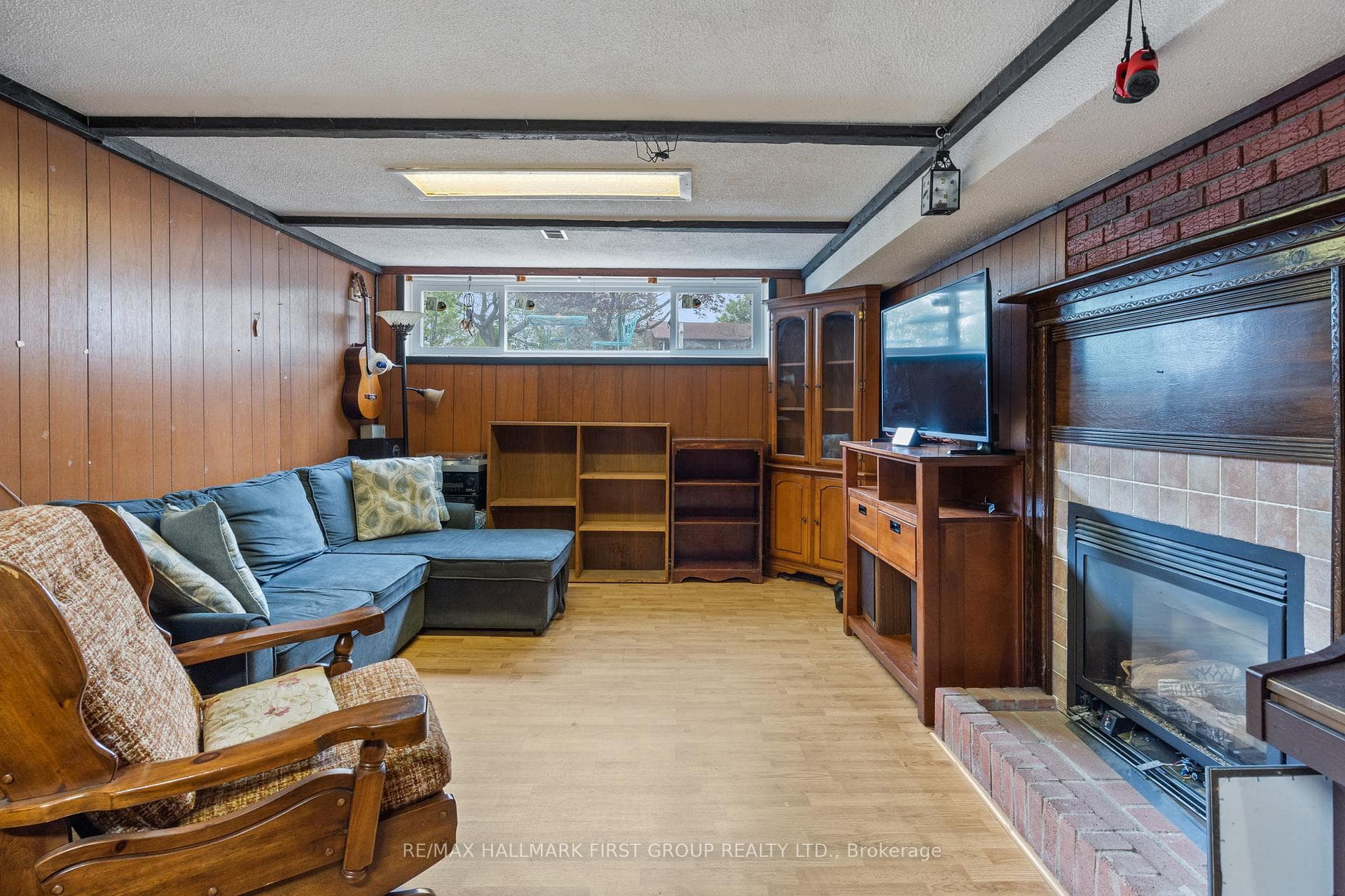 112 Clements Road photo 19