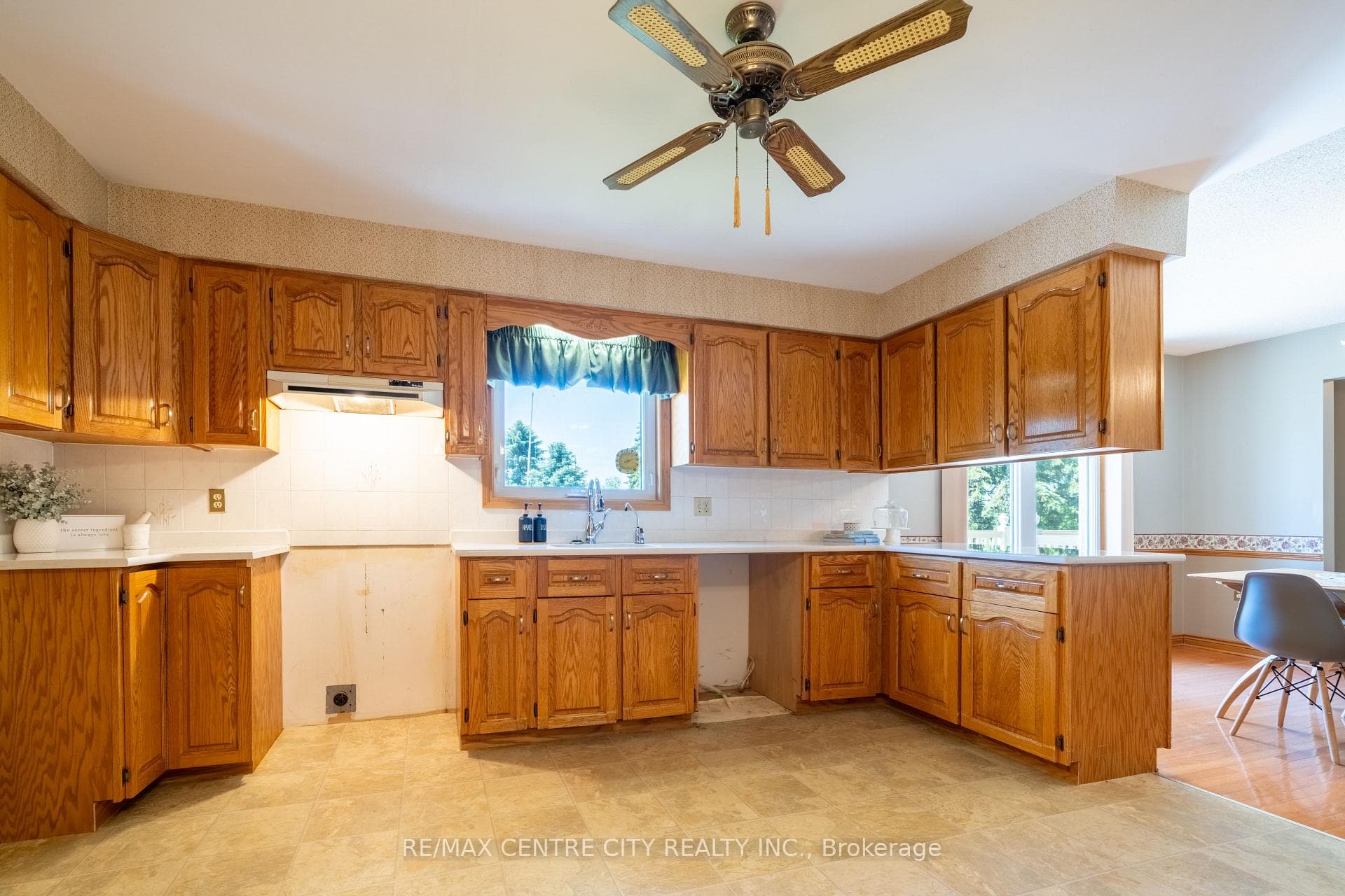 2200 Katesville Drive photo 15