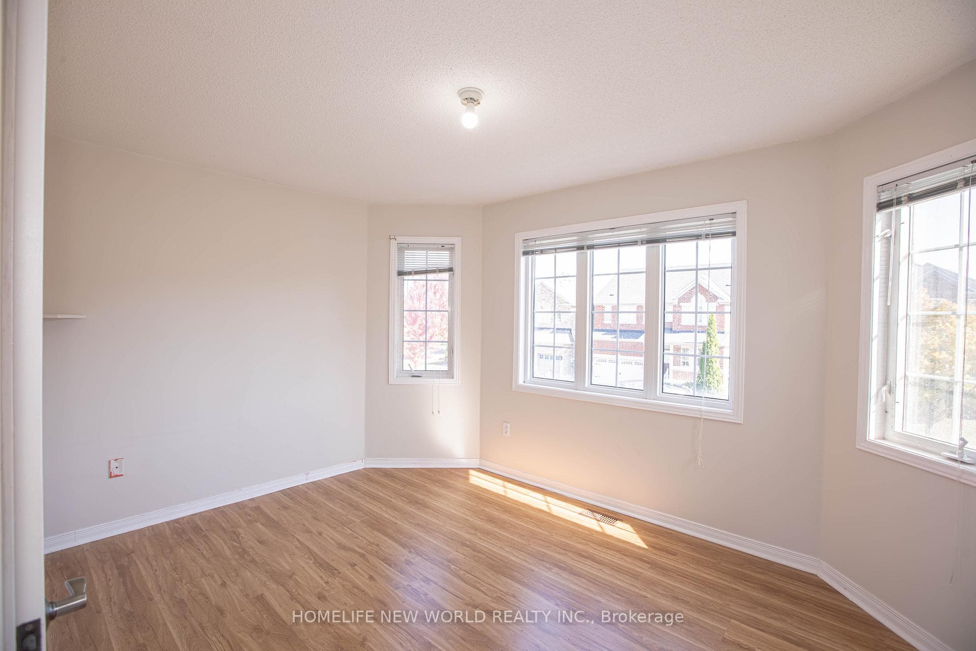 94 Petermann Street photo 13