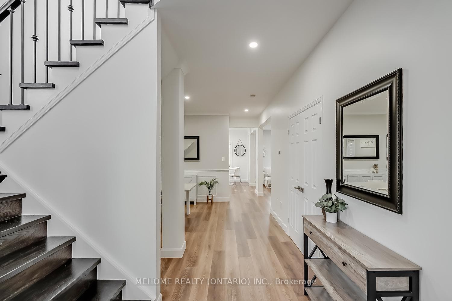 2126 Springdale Road photo 5