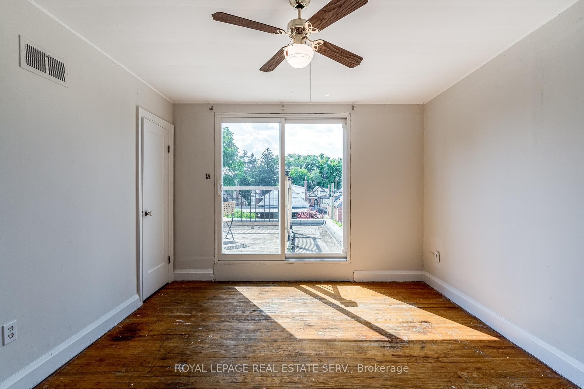 130 Kenilworth Avenue photo 13