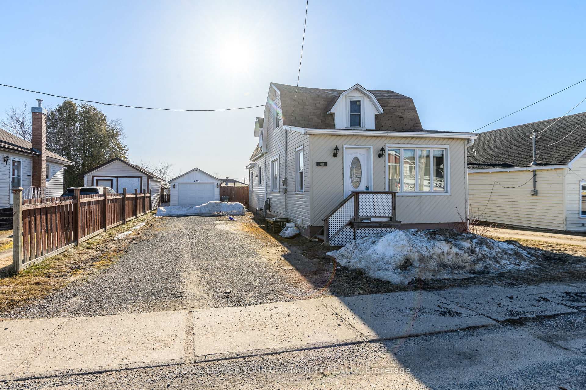 462 D'iberville Avenue photo 1