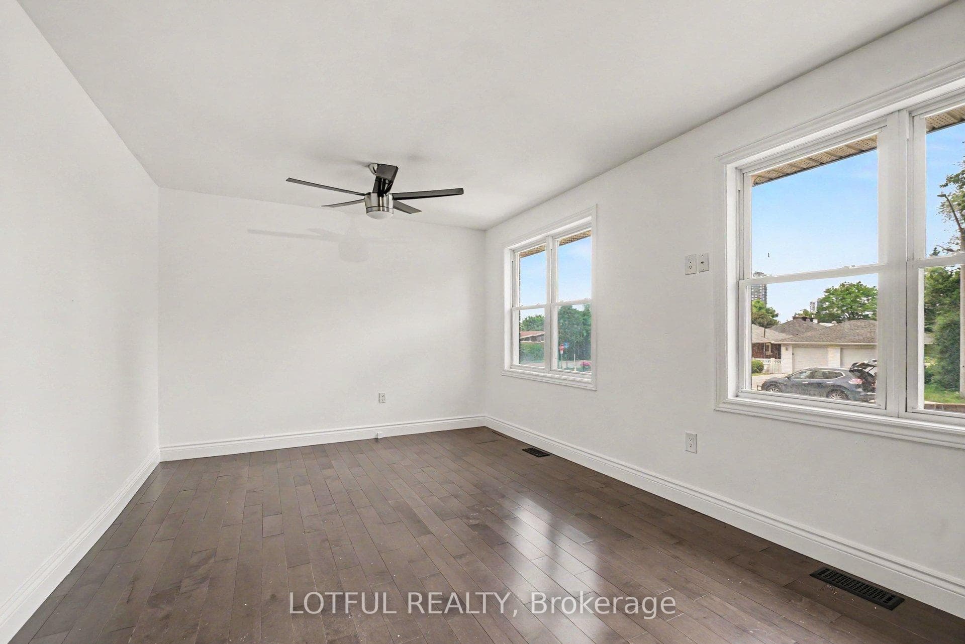 832 Rex Avenue photo 19
