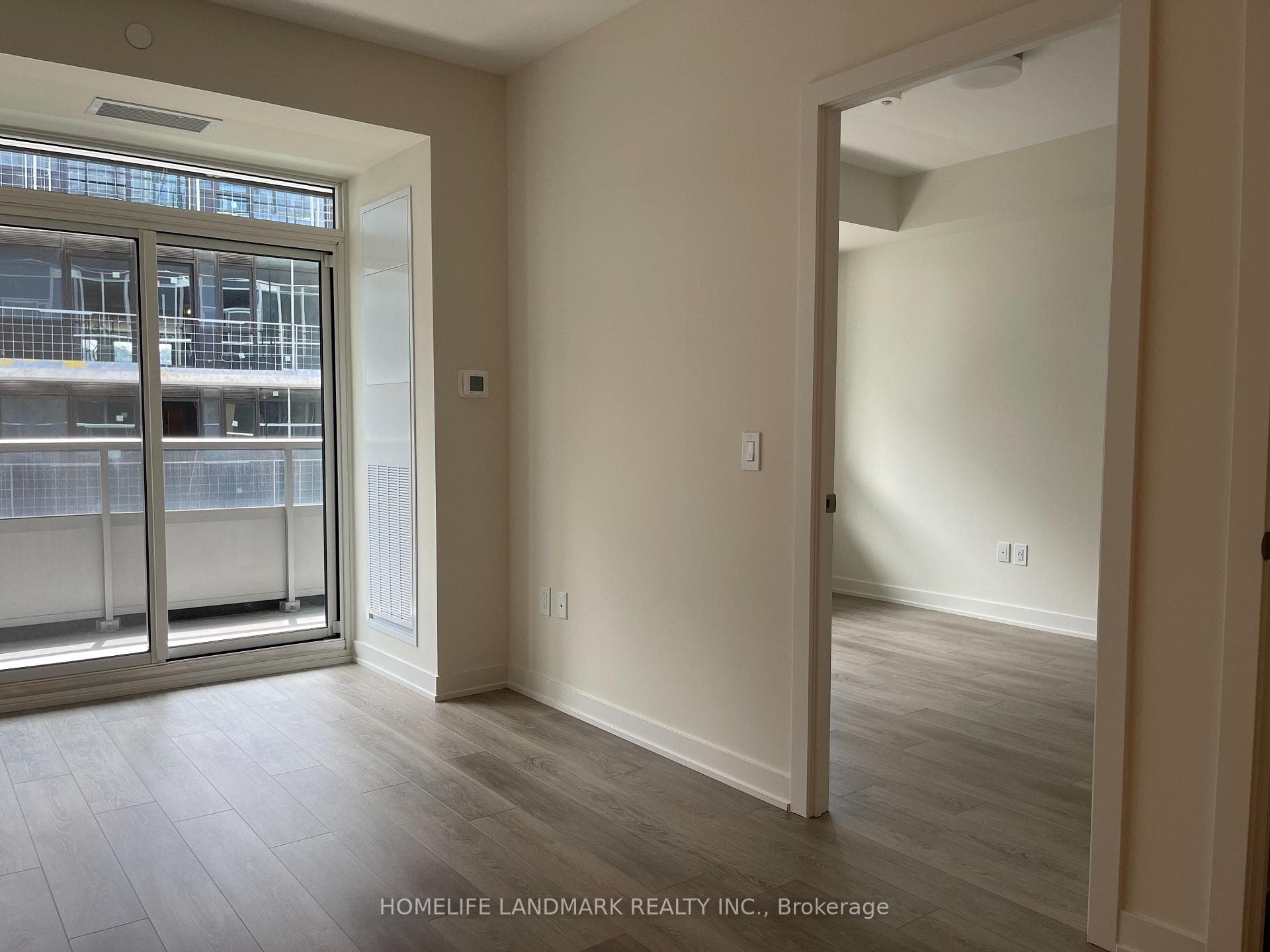 212 King William Street Unit 1310 photo 10