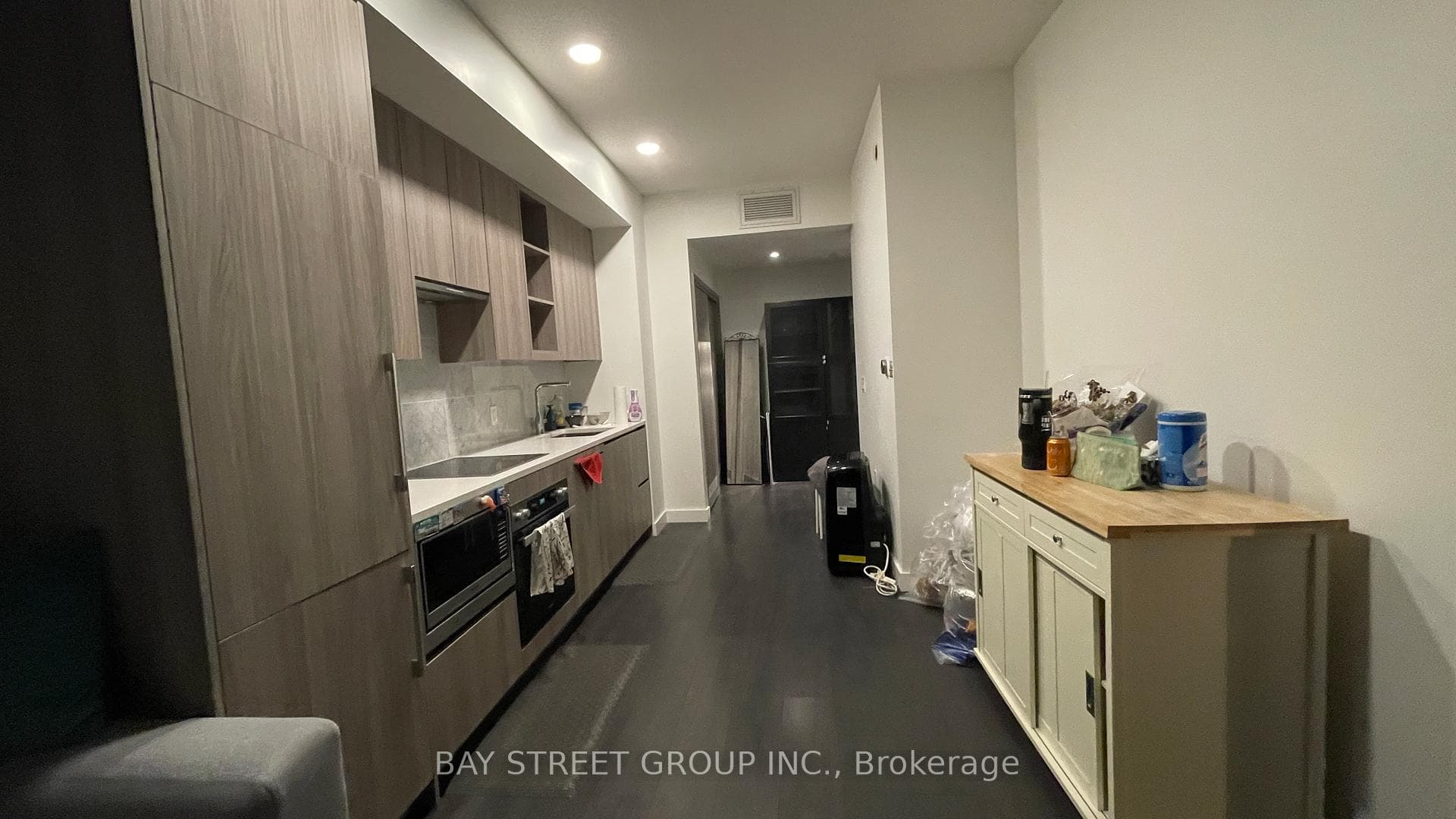 95 Mcmahon Drive Unit 2515 photo 4
