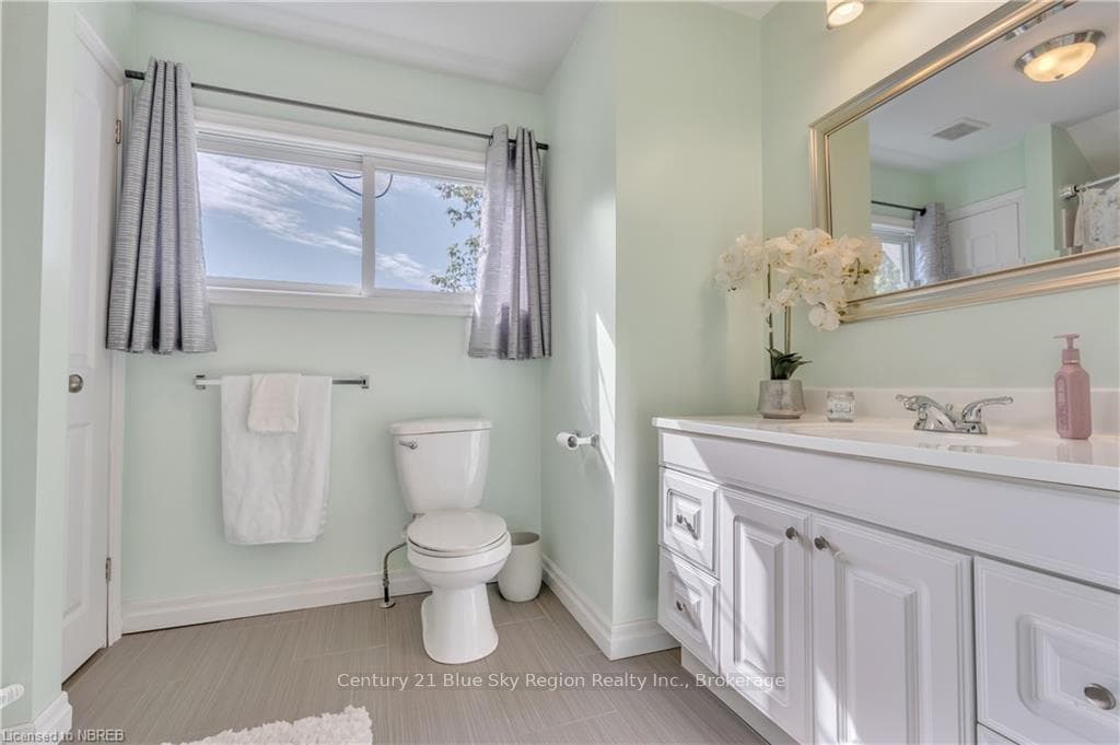 172 FOURTH Avenue photo 26