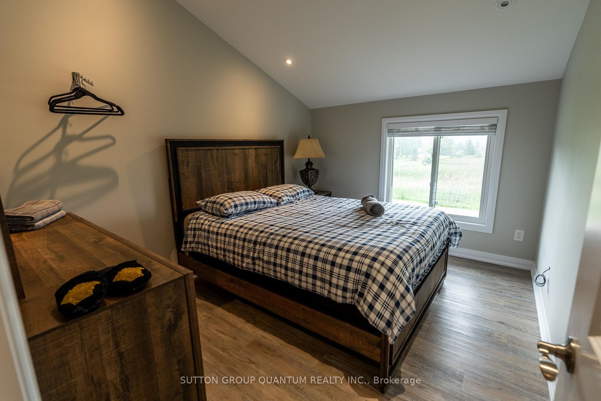 2118 Lakeshore Road photo 31