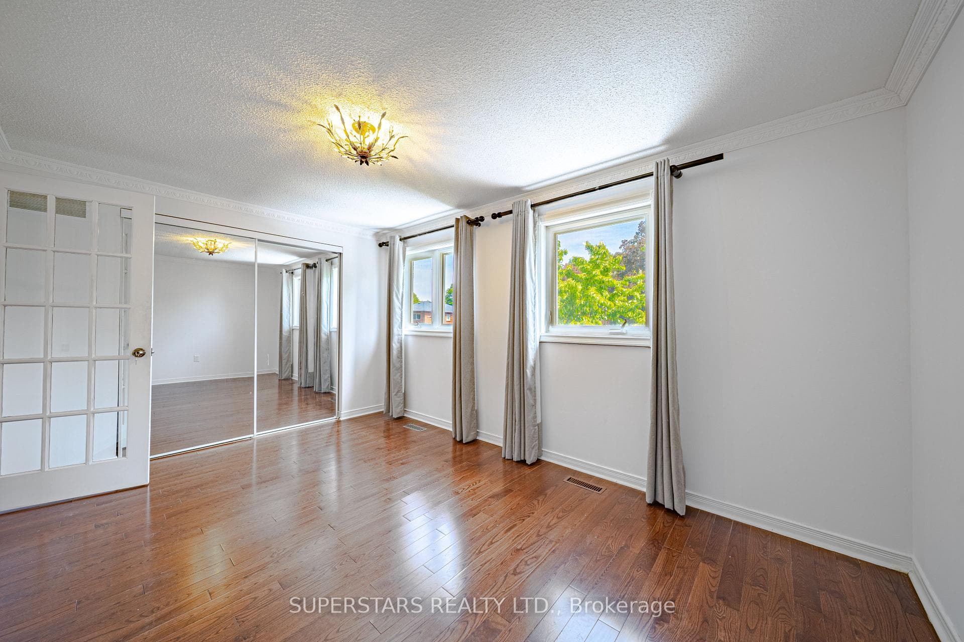 14 Marlow Crescent photo 6
